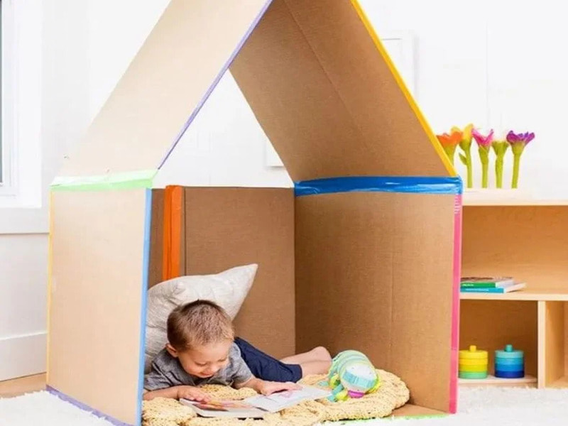 Dụng cụ làm lều bằng thùng carton