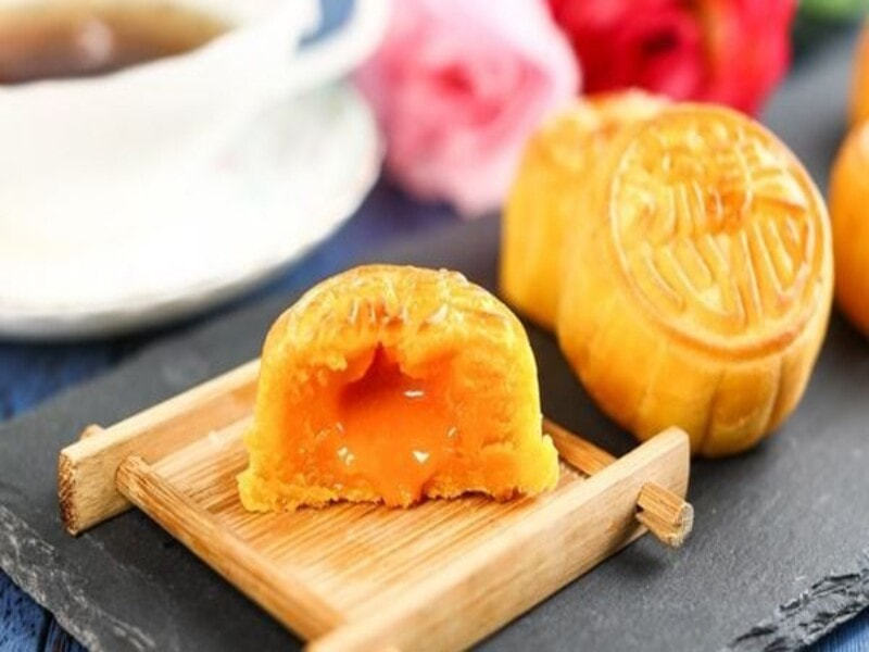 Hướng dẫn cách làm bánh trung thu trứng chảy thơm, ngon khó cưỡng