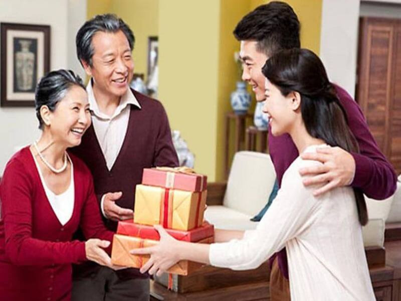 Chọn quà Tết ý nghĩa cho người thân trong gia đình