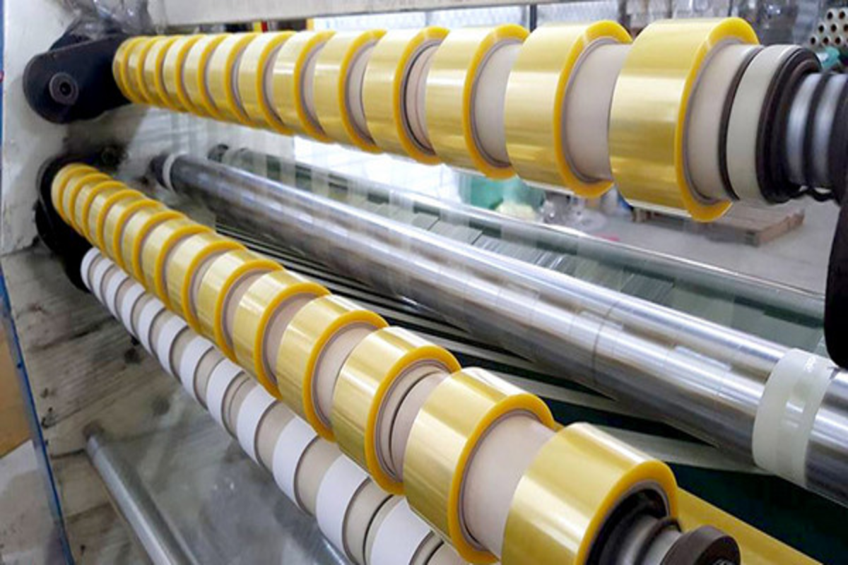 Đánh Bay Vết Dán Băng Dính Cứng Đầu Trên Tường Với Nguyên Liệu Có Sẵn Tại Nhà