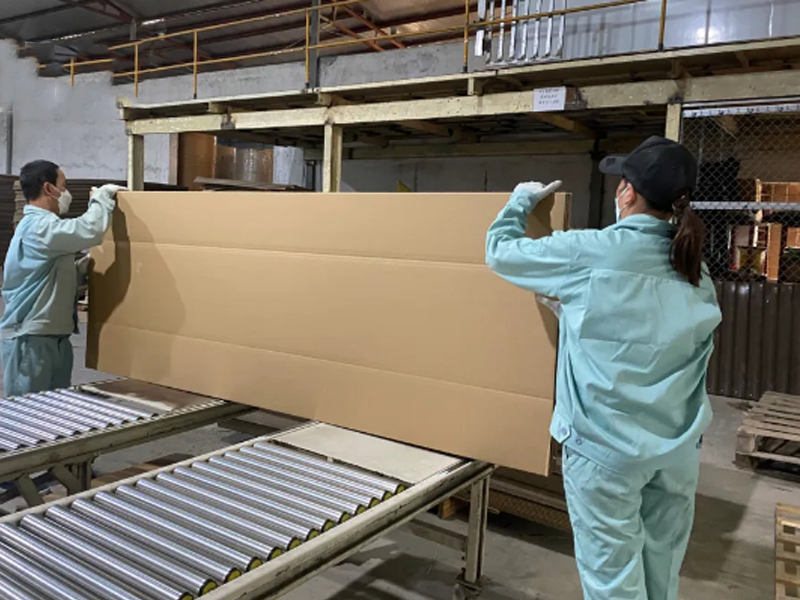 Quy trình sản xuất bao bì giấy với thùng carton