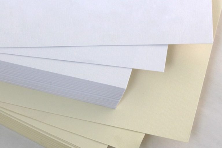 Lựa chọn giấy Kraft và giấy Ivory cho từng loại hộp sản phẩm